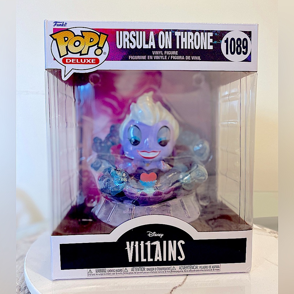 Funko Pop! Deluxe - Disney Villains - Ursula On Throne